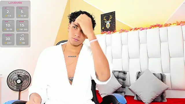 Snapshot of Adan_Oriol chatting on November 27, 3:41 am Adan Oriol online show from November 27, 3:41 am