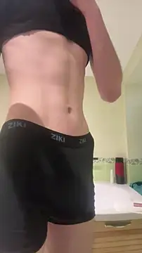 Snapshot of Dickii21 chatting on November 12, 6:25 am Dickii21 online show from November 12, 6:25 am