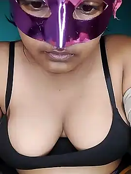 mimi87hoty online show from March 19, 4:33 pm