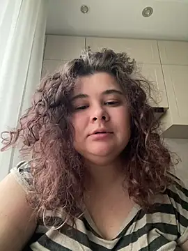 AliceCurlyX online show from February 26, 9:41 am