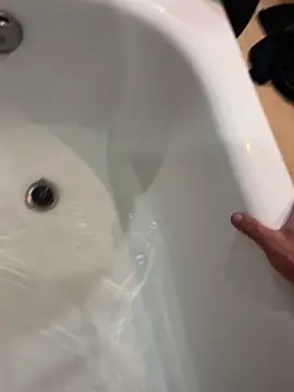 Snapshot of Darekjapa chatting on November 27, 12:35 am Darekjapa online show from November 27, 12:35 am