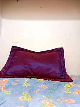 Snapshot of linalolo_12 chatting on April 17, 9:18 pm linalolo 12 online show from April 17, 9:18 pm