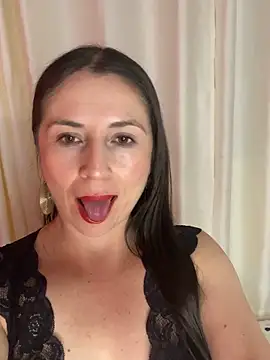 Snapshot of melissa_m_ chatting on November 3, 12:57 am melissa m  online show from November 3, 12:57 am