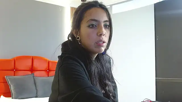 LiaMonroee  online show from February 11, 11:59 am