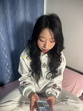 jingjing005 online show from February 26, 6:45 am