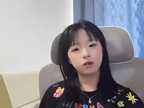 jingjing005 online show from May 16, 6:32 am