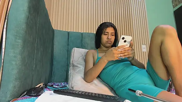 EvelynFoxx- online show from February 27, 7:03 pm