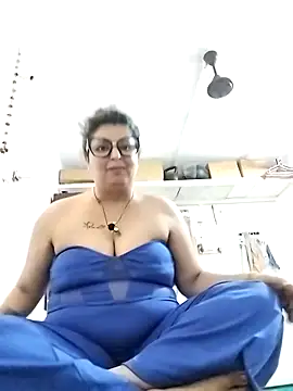 Jann Riya333 online show from November 28, 3:25 pm