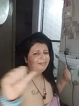 Snapshot of Jann_Riya333 chatting on July 17, 7:26 am Jann Riya333 online show from July 17, 7:26 am