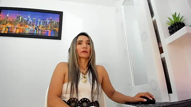 Ms lunaRose online show from February 25, 2:37 pm