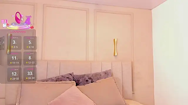 victoria bourne online show from November 9, 12:14 pm