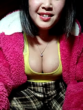 maycuc123 online show from January 6, 1:26 pm