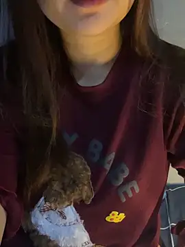 Snapshot of Hinne07 chatting on February 2, 1:37 am Hinne07 online show from February 2, 1:37 am