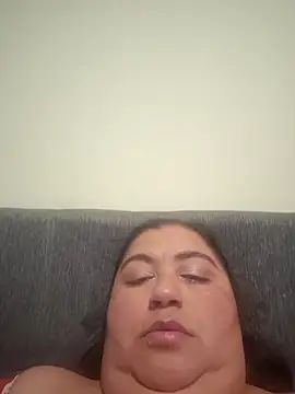 curvy diva  online show from September 29, 1:55 am