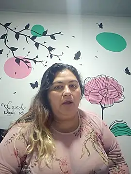 curvy diva  online show from October 17, 11:02 am