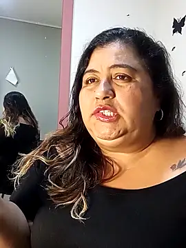 curvy diva  online show from January 6, 9:02 am