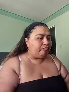 curvy diva  online show from February 26, 7:24 pm