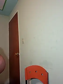 curvy diva  online show from March 27, 9:53 am