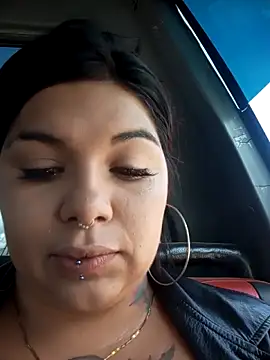 snow belle online show from November 22, 7:13 pm