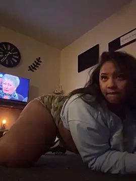 StylishEchium online show from March 19, 9:13 am