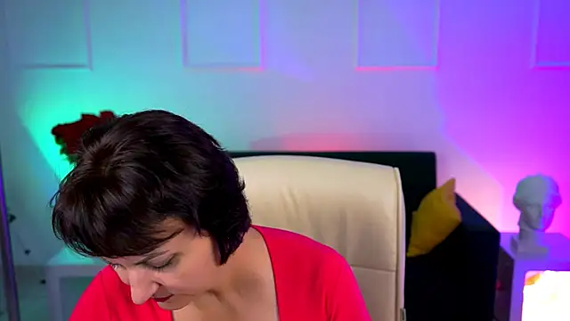 Snapshot of HelenBeler chatting on September 17, 8:38 am HelenBeler online show from September 17, 8:38 am