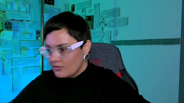 LauraDavidsons online show from September 28, 4:12 pm