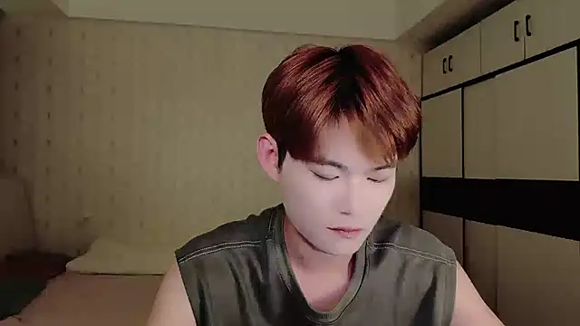 Snapshot of Dancer03 chatting on October 4, 2:37 pm Dancer03 online show from October 4, 2:37 pm