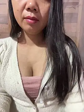 Snapshot of Binjt chatting on March 21, 6:33 pm Binjt online show from March 21, 6:33 pm