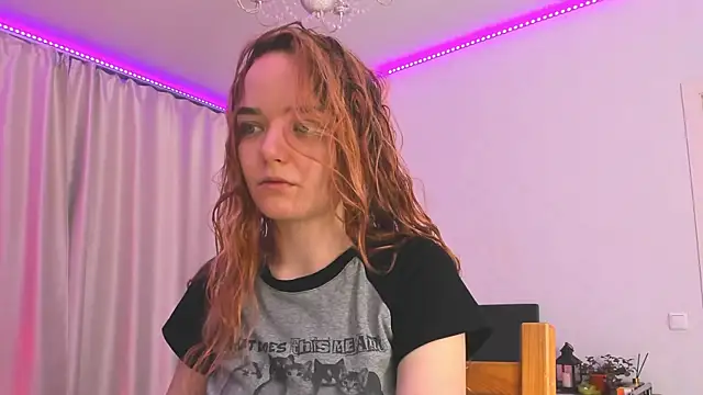 JanetShy online show from November 21, 7:07 am