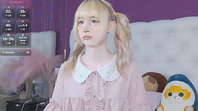 cutetomie online show from April 7, 9:26 pm