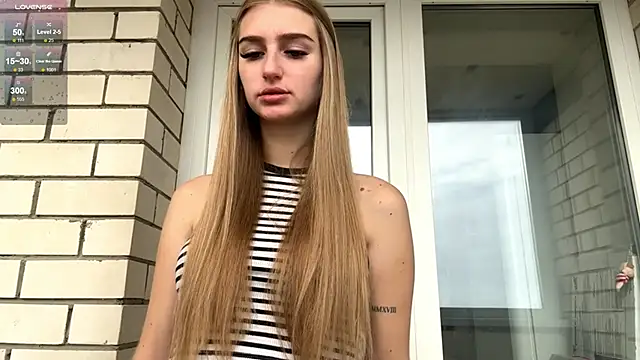 SweetJinny88 online show from October 12, 7:40 am