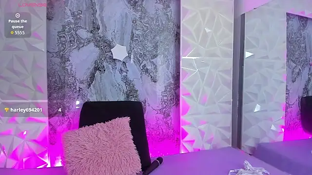 Madison 03 online show from December 17, 5:57 am