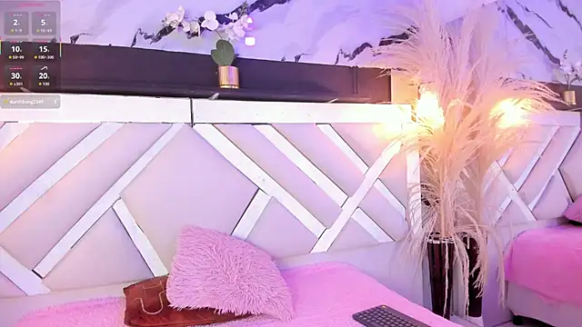 Madison 03 online show from May 16, 2:27 pm