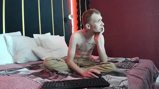 Snapshot of TimBlaks chatting on September 30, 11:26 am TimBlaks online show from September 30, 11:26 am