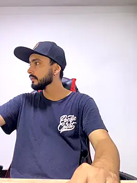 Snapshot of cristopher_wallacee chatting on October 7, 10:18 pm cristopher wallacee online show from October 7, 10:18 pm