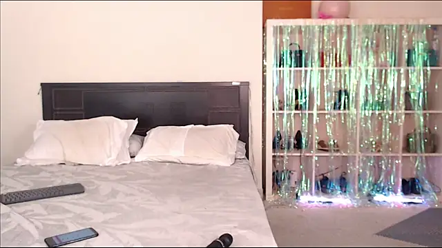 k4kendraxxx online show from December 15, 10:30 am