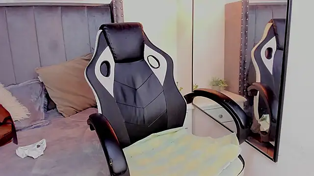 Miyu Komori online show from March 20, 7:52 pm