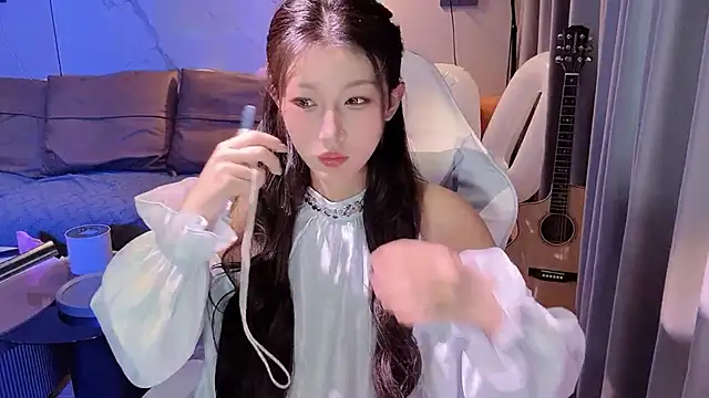 Snapshot of Lixinel-520 chatting on September 11, 9:53 am Lixinel-520 online show from September 11, 9:53 am