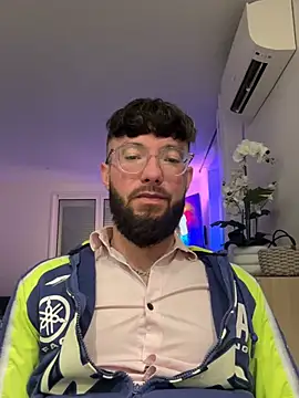 Snapshot of duomagique_off chatting on March 22, 6:55 pm duomagique off online show from March 22, 6:55 pm