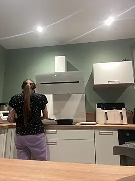 Snapshot of duomagique_off chatting on April 3, 8:07 pm duomagique off online show from April 3, 8:07 pm