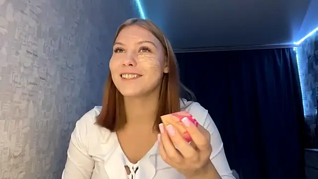 Snapshot of SwiiSweet chatting on October 21, 4:08 pm SwiiSweet online show from October 21, 4:08 pm