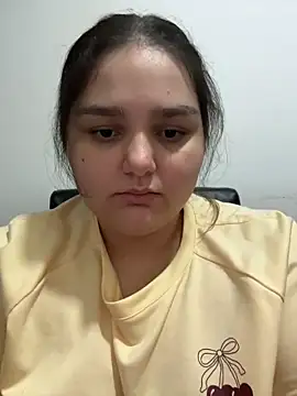 Snapshot of PortuPAWG chatting on April 21, 1:42 am PortuPAWG online show from April 21, 1:42 am