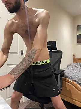 mixedcouplee69 online show from October 11, 11:25 pm