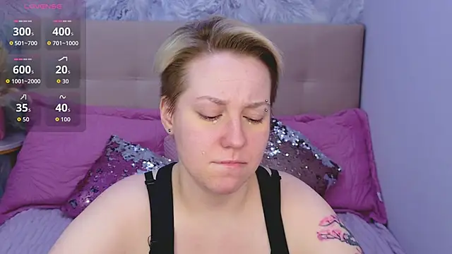 AlexandraGreen online show from February 13, 9:11 pm