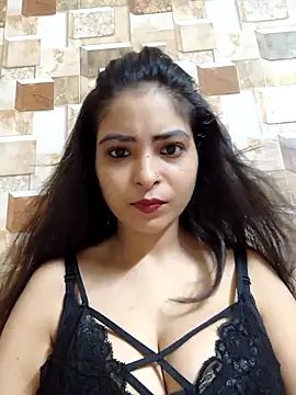 QUEEN-ADITI online show from September 30, 2:00 pm