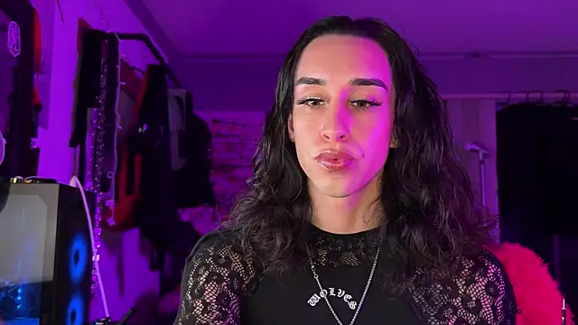 xoFrankie online show from November 20, 2:01 am