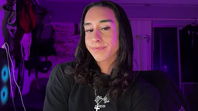 xoFrankie online show from December 18, 3:45 am