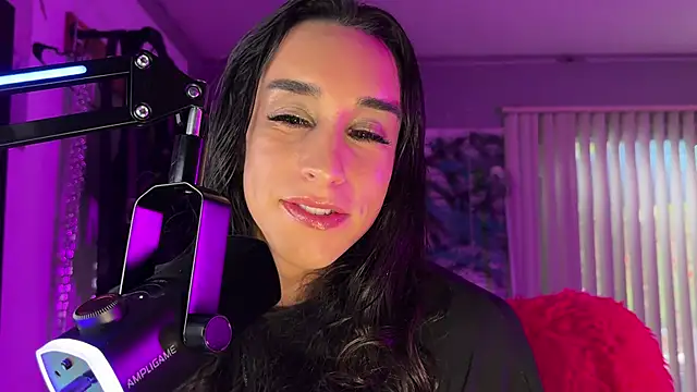 xoFrankie online show from April 14, 1:00 am