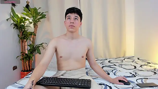 mrhot night online show from April 5, 2:31 am