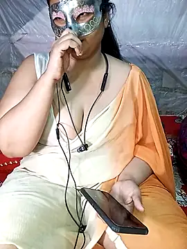 Tanisha-Chy online show from November 24, 5:45 pm